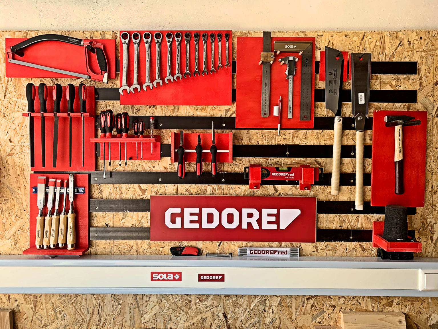 How to build a Tool Wall the French Cleat Wall