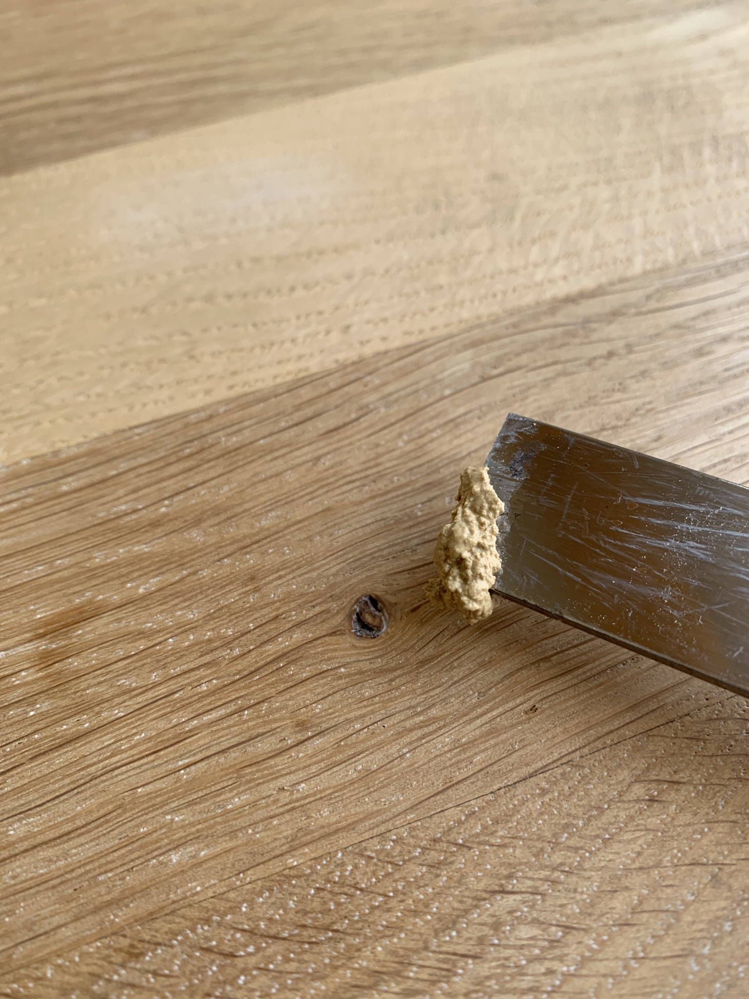 how to fill knots and imperfections in wood