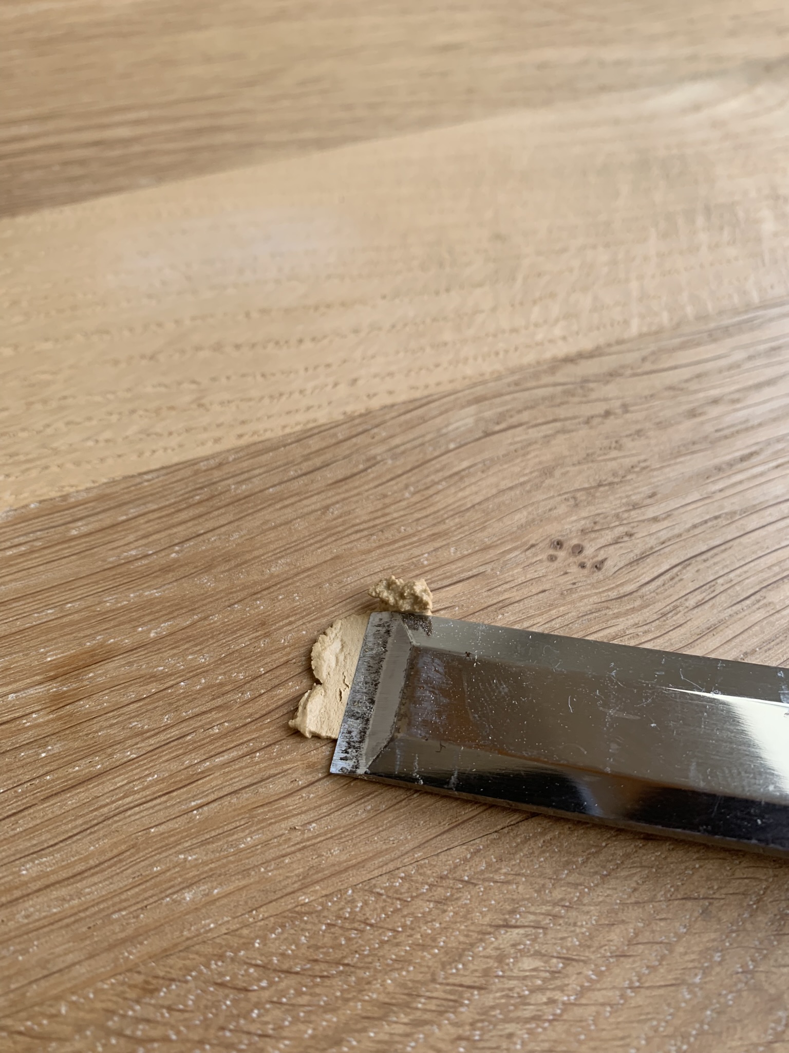 how to fill knots and imperfections in wood